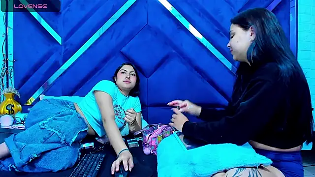 TheGirlsShow online show from February 3, 2026, 12:32 pm