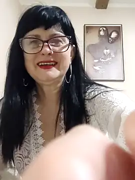 Snapshot of AliceSwan57 chatting on February 15, 2026, 6:07 pm AliceSwan57 online show from February 15, 2026, 6:07 pm