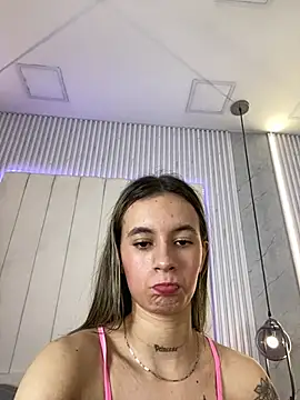 JuliaColemann online show from January 31, 2026, 7:12 pm