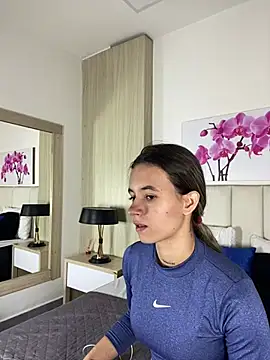 JuliaColemann online show from July 8, 2026, 11:55 am