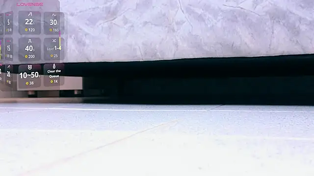 Snapshot of naomy_smithxx chatting on February 5, 2026, 11:06 am naomy smithxx online show from February 5, 2026, 11:06 am