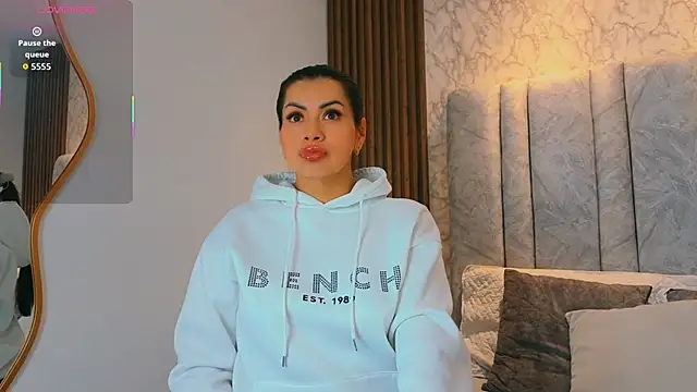 Snapshot of naomy_smithxx chatting on March 12, 2026, 10:52 am naomy smithxx online show from March 12, 2026, 10:52 am