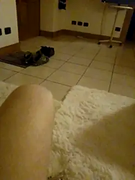 Snapshot of biondand chatting on January 17, 2026, 11:19 pm biondand online show from January 17, 2026, 11:19 pm