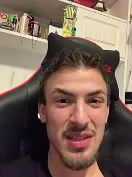 cengizbora online show from February 3, 2026, 8:47 pm