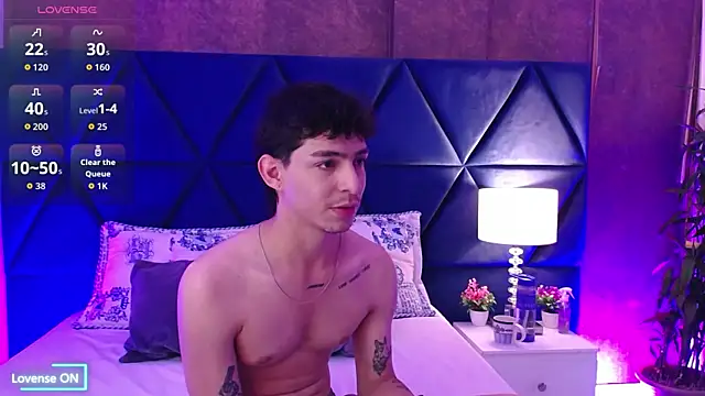 Logan Woods online show from February 11, 2026, 2:28 pm