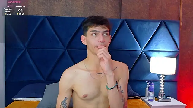 Logan Woods online show from March 8, 2026, 11:08 pm