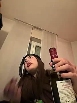 Lv Sasha online show from March 8, 2026, 11:08 pm