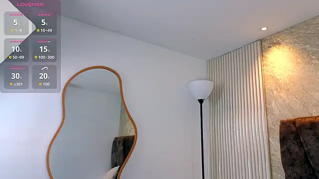 zoe hugeboobs online show from March 21, 2026, 6:56 pm