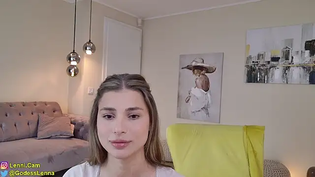 Lenna Godess online show from June 18, 2026, 4:33 am