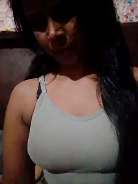 Ayesha Khan1 online show from March 15, 2026, 4:25 pm