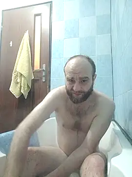 AlexanderArmani online show from February 4, 2026, 8:48 pm