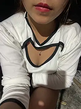 Snapshot of Lonasex99 chatting on February 13, 2026, 12:49 pm Lonasex99 online show from February 13, 2026, 12:49 pm