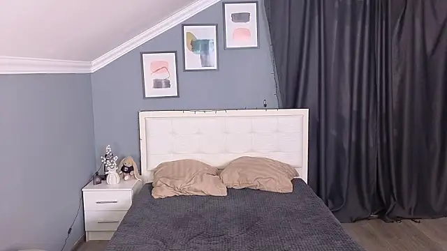 Naomi Demio online show from March 1, 2026, 10:15 am