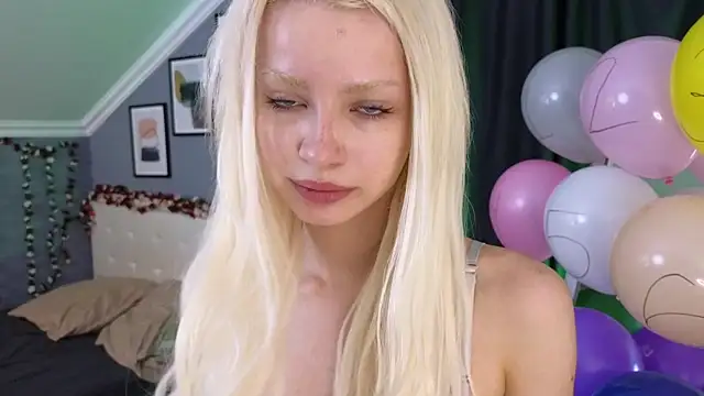 Naomi Demio online show from August 6, 2026, 10:32 am