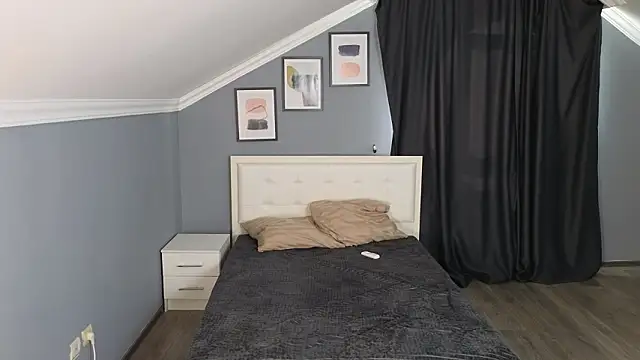 Naomi Demio online show from February 13, 2026, 8:25 am