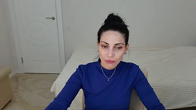 Snapshot of LovelyBeatrice chatting on March 5, 2026, 6:32 am LovelyBeatrice online show from March 5, 2026, 6:32 am