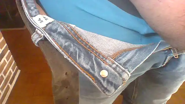 Snapshot of ludowrss chatting on March 4, 2026, 10:12 am ludowrss online show from March 4, 2026, 10:12 am