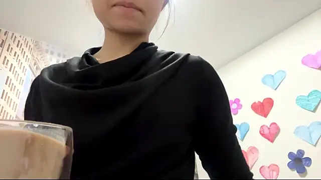 SweetMiaXO online show from February 20, 2026, 11:01 am