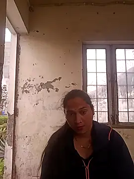 Cute-karisma1234 online show from March 20, 2026, 2:01 am