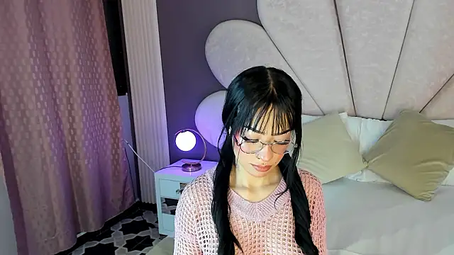 JaneeDaviss online show from March 12, 2026, 4:07 am