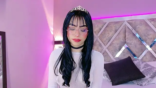 JaneeDaviss online show from February 8, 2026, 12:58 pm