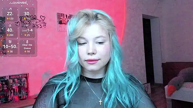 Lulu Di online show from June 24, 2026, 8:17 pm