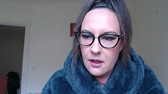 PsychicDominatrix online show from June 11, 2026, 10:12 am