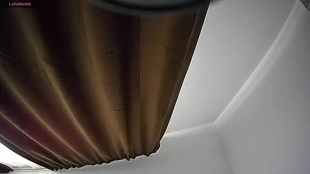 Gingersilk Real online show from February 4, 2026, 12:44 pm