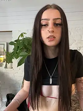 bellaxlauren online show from June 19, 2026, 5:41 pm