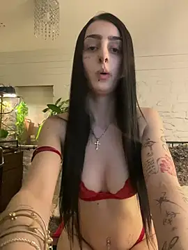 Snapshot of bellaxlauren chatting on August 9, 2026, 10:16 pm bellaxlauren online show from August 9, 2026, 10:16 pm