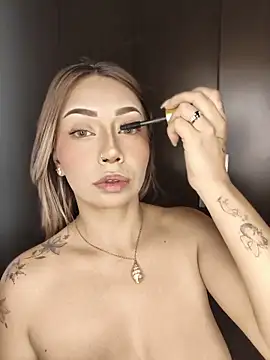 BellaDonna 16 online show from June 14, 2026, 9:27 pm
