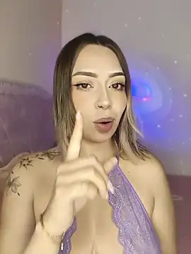 BellaDonna 16 online show from June 16, 2026, 10:43 pm