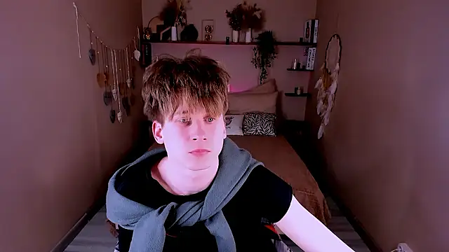 ScottPierce online show from February 3, 2026, 2:53 am