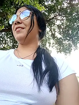 Ailen-cute online show from March 18, 2026, 7:48 pm