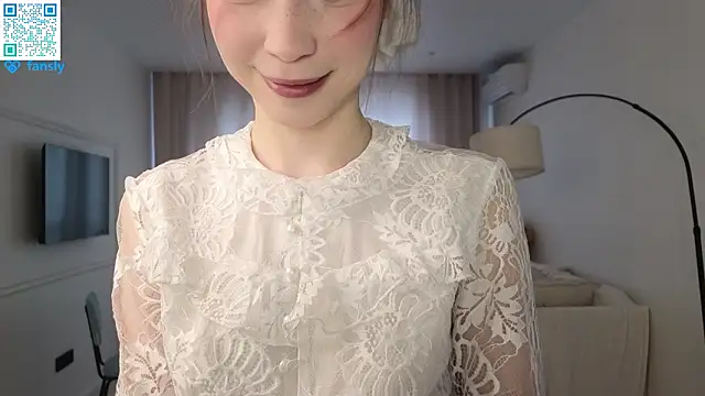 delorathecookiee online show from March 17, 2026, 7:22 am