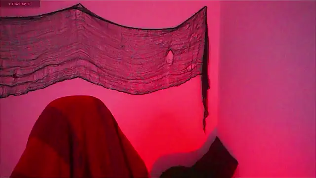 Snapshot of aramjones chatting on February 7, 2026, 8:55 am aramjones online show from February 7, 2026, 8:55 am