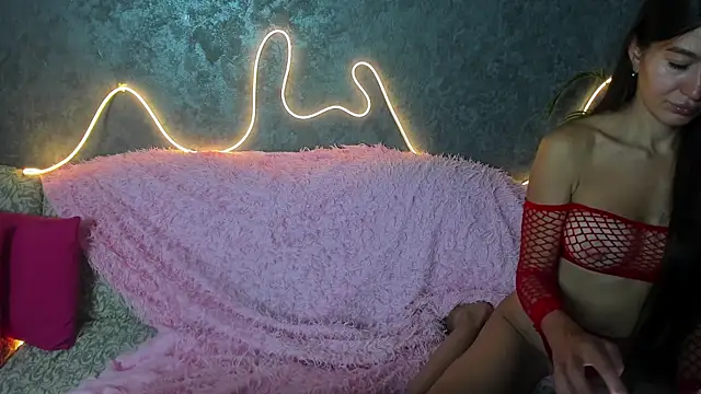 Dream Olivia online show from July 2, 2026, 3:23 am
