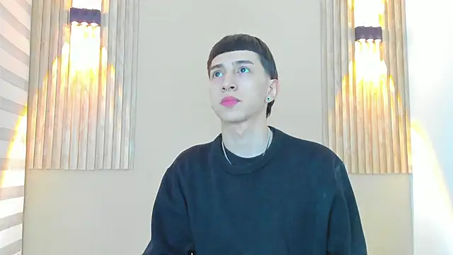 lian cameron online show from February 19, 2026, 3:58 am