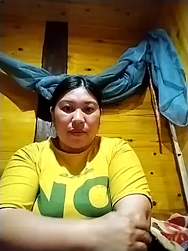 Snapshot of kussecka chatting on March 6, 2026, 7:25 am kussecka online show from March 6, 2026, 7:25 am