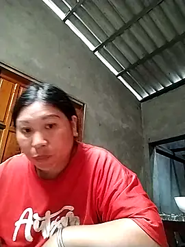 kussecka online show from May 7, 2026, 2:27 am
