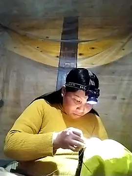 Snapshot of kussecka chatting on February 5, 2026, 8:10 am kussecka online show from February 5, 2026, 8:10 am