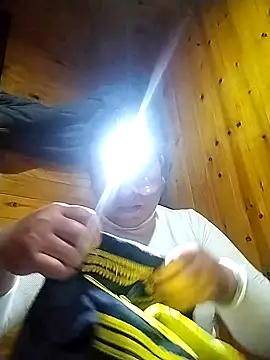 Snapshot of kussecka chatting on February 28, 2026, 12:27 pm kussecka online show from February 28, 2026, 12:27 pm