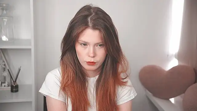 Snapshot of MarnieWootan chatting on March 13, 2026, 4:17 am MarnieWootan online show from March 13, 2026, 4:17 am