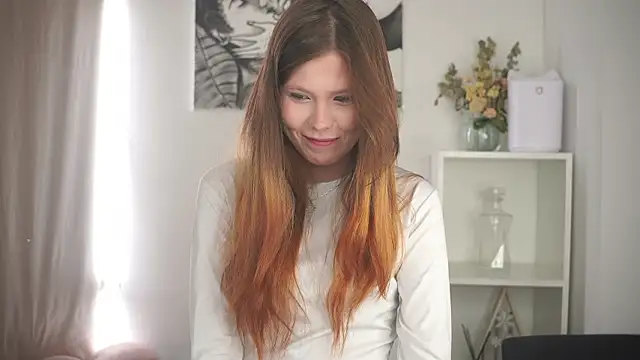 Snapshot of MarnieWootan chatting on March 16, 2026, 5:44 am MarnieWootan online show from March 16, 2026, 5:44 am