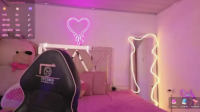 Snapshot of SABRIINA_TAY chatting on March 7, 2026, 11:27 am SABRIINA TAY online show from March 7, 2026, 11:27 am