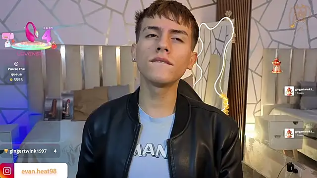 EVAN TAY online show from April 25, 2026, 4:04 am