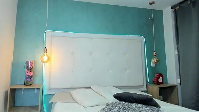 DominikDiaz online show from July 28, 2026, 8:52 pm