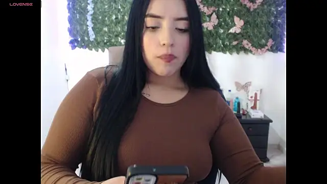 adara cute 69 online show from June 15, 2026, 7:24 pm