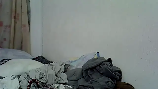 Darkdindy8 online show from February 3, 2026, 7:41 pm