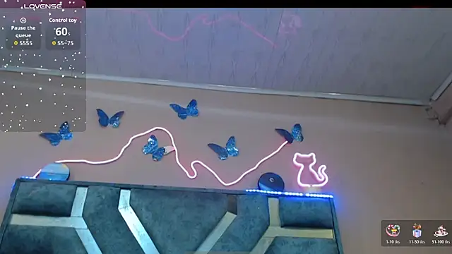 Roxan-Fox- online show from February 3, 2026, 2:43 am